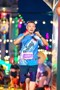 BIB: 16097
                            <button type="button" onclick="openModal(24686752)" class="btn btn-primary btn-sm float-right btn-popup" data-toggle="modal" data-target=".modal-high-quality">
                        <i class="fas fa-shopping-cart"></i> Add to Cart
                    </button>
                                            <button type="button" onclick="isThisMe(24686752, true)" class="btn btn-success btn-sm float-right btn-popup btn-isme hidden" data-toggle="tooltip" data-placement="bottom" title="นี่คือรูปของคุณใช่ไหม คลิกที่นี่เพื่อเอาเข้าอัลบั้ม">
                        <i class="fas fa-plus"></i> Add to album
                    </button>
                    <button type="button" onclick="isThisMe(24686752, false)" class="btn btn-warning btn-sm float-right btn-popup btn-isnotme hidden">
                        <i class="fas fa-ban"></i> Remove from album
                    </button>